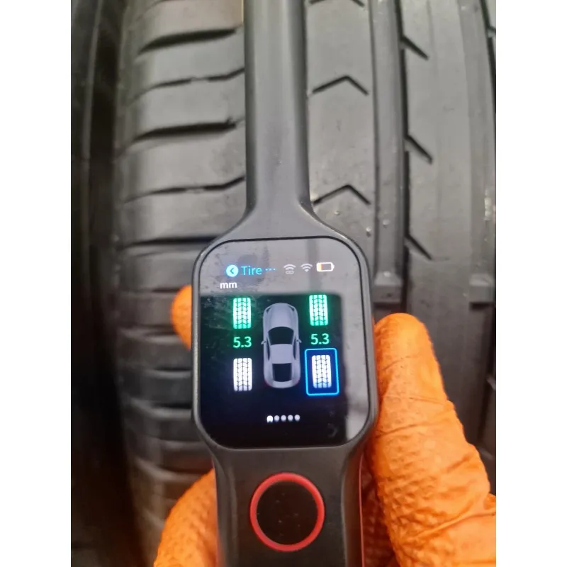 CONTINENTAL CONTIPREMIUMCONTACT 5 215/55 R17 94V CONTINENTAL CONTIPREMIUMCONTACT 5 215/55 R17 94V