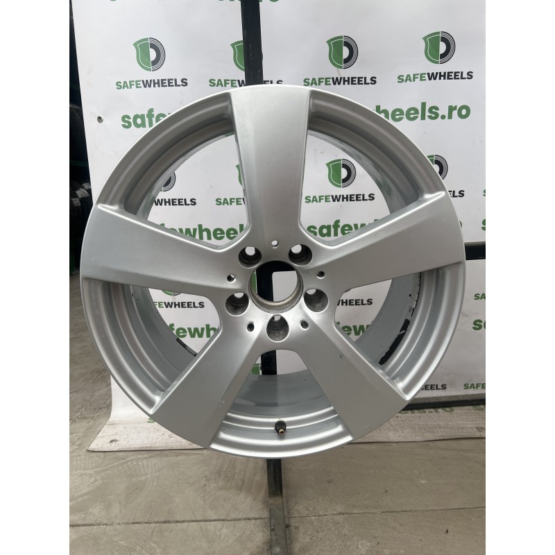 Jante originale Mercedes în 2 lățimi față 8j cu et45 și spate 8,5 cu er49 Jante originale Mercedes în 2 lățimi față 8j cu et45 și spate 8,5 cu er49