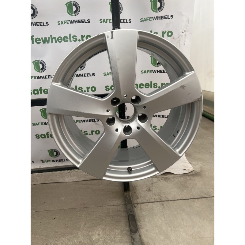 Jante originale Mercedes în 2 lățimi față 8j cu et45 și spate 8,5 cu er49 Jante originale Mercedes în 2 lățimi față 8j cu et45 și spate 8,5 cu er49