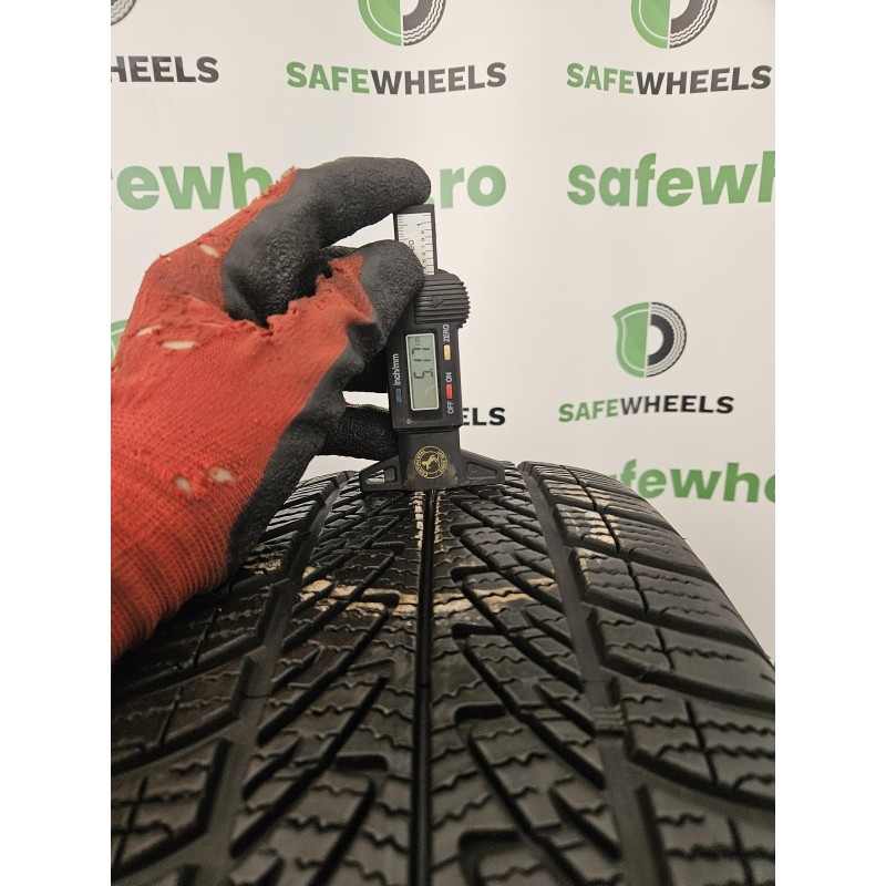 GOODYEAR ULTRA GRIP 8 PERFORMANCE 215/60 R16 GOODYEAR ULTRA GRIP 8 PERFORMANCE 215/60 R16