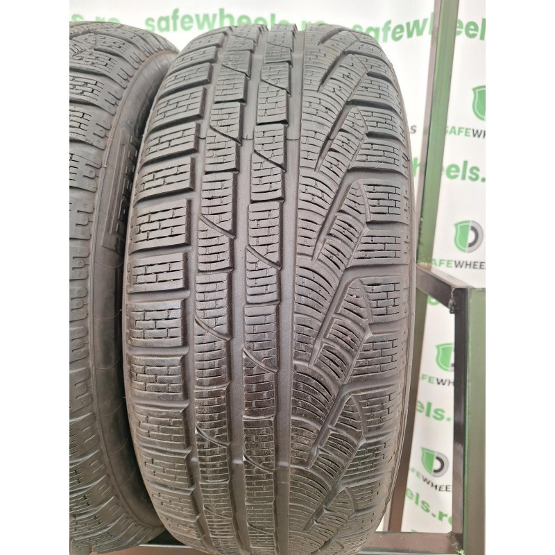 PIRELLI Sottozero winter 210 225/50 R18