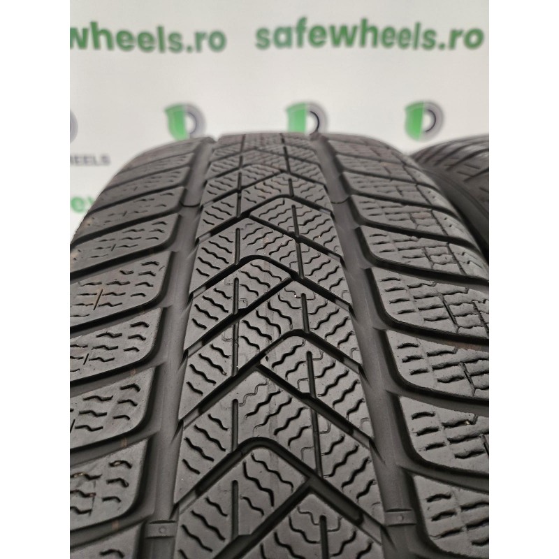 PIRELLI WINTER SOTTOZERO 3 AO1 225/60 R17