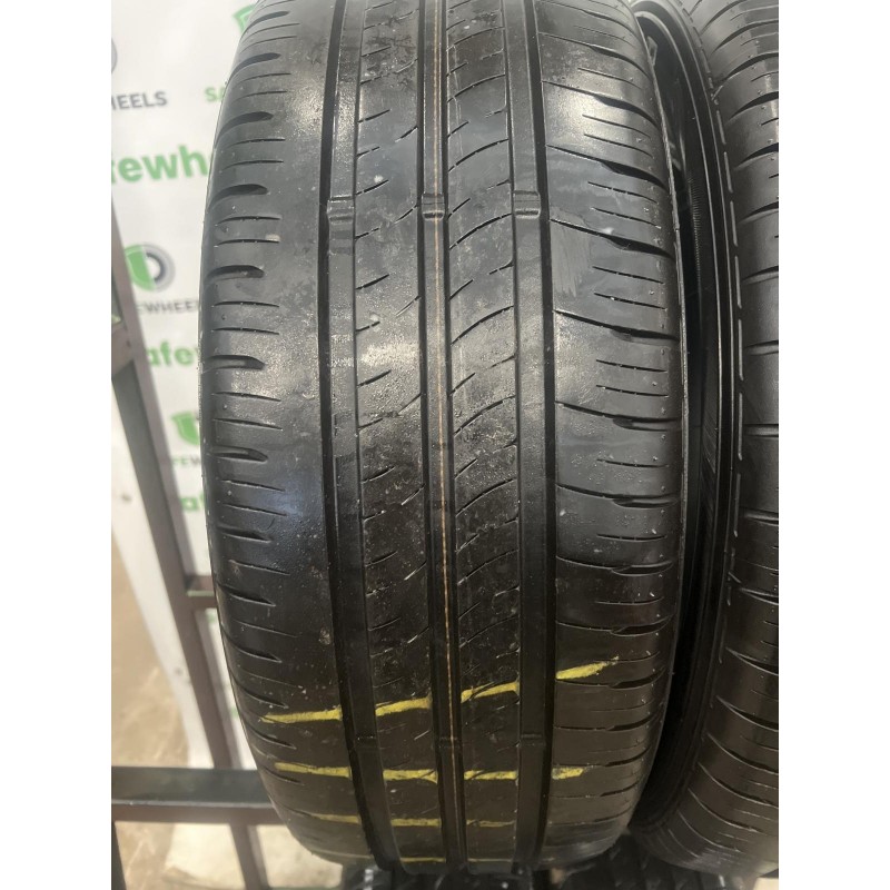 DUNLOP ENASAVE EC300+ DEMO 215/60 R16