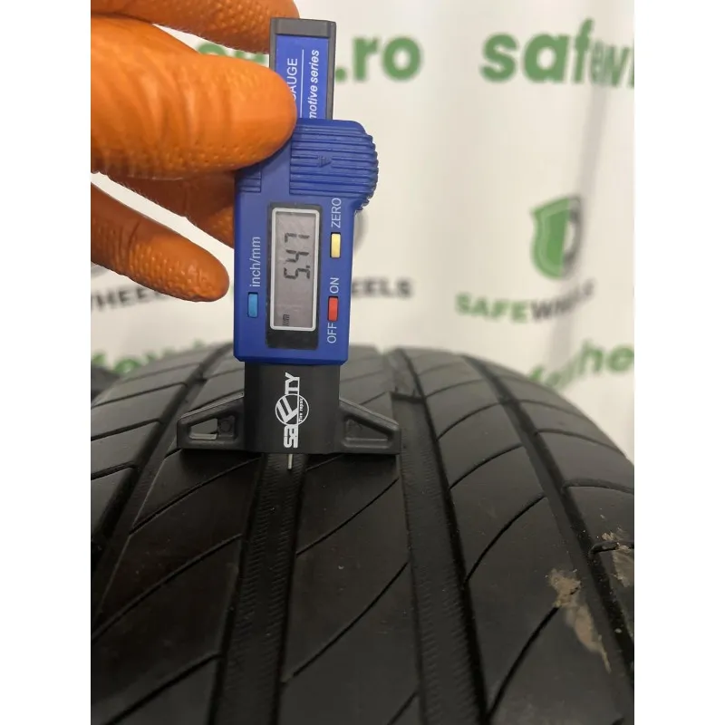 MICHELIN PRIMACY 4 215/60 R17 96H