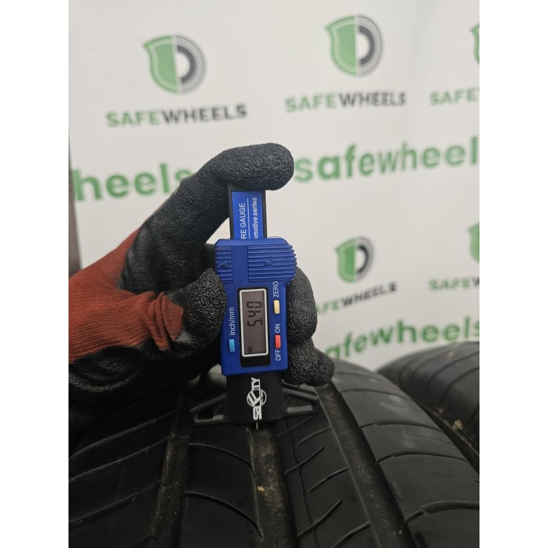 MICHELIN ENERGY SAVER 205/60 R16 MICHELIN ENERGY SAVER 205/60 R16