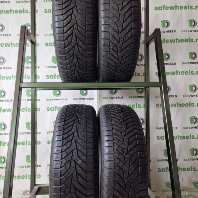 YOKOHAMA BLUEARTH WINTER V906 SUV 215/60 R16