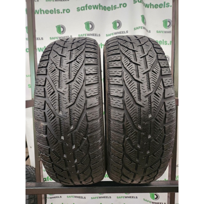 KORMORAN Snow 215/60 R16