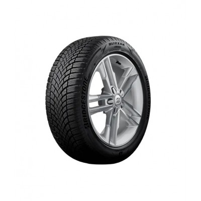 225/45 R17 BLIZZAK LM005