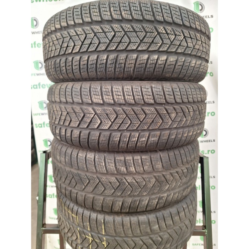 PIRELLI SCORPION WINTER 235/65 R17 PIRELLI SCORPION WINTER 235/65 R17