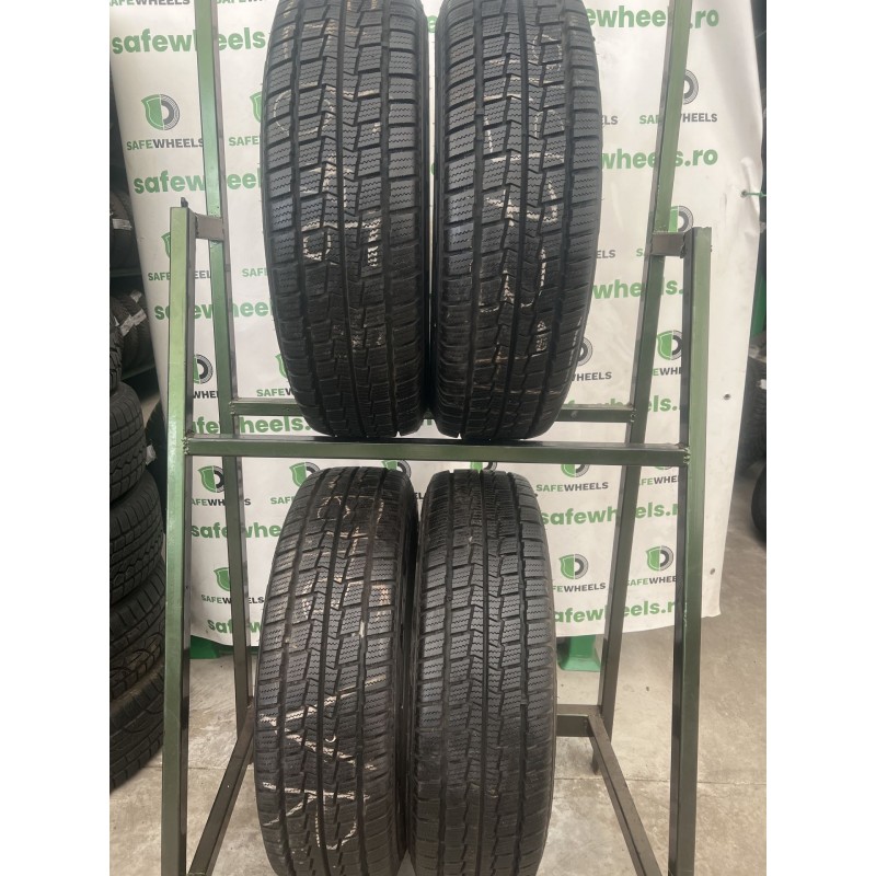 HANKOOK Winter rw06 215/70 R16C