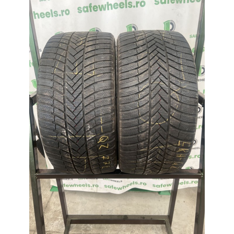 BRIDGESTONE Blizzak LM-005 255/40 R18 BRIDGESTONE Blizzak LM-005 255/40 R18