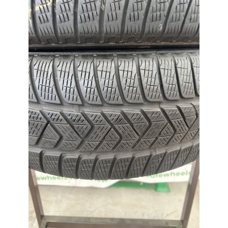 PIRELLI SCORPION WINTER 235/55 R19 PIRELLI SCORPION WINTER 235/55 R19
