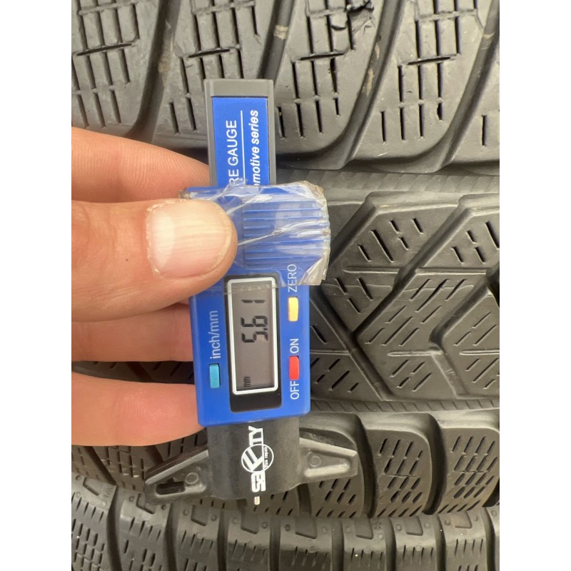 PIRELLI SCORPION WINTER 235/55 R19 PIRELLI SCORPION WINTER 235/55 R19