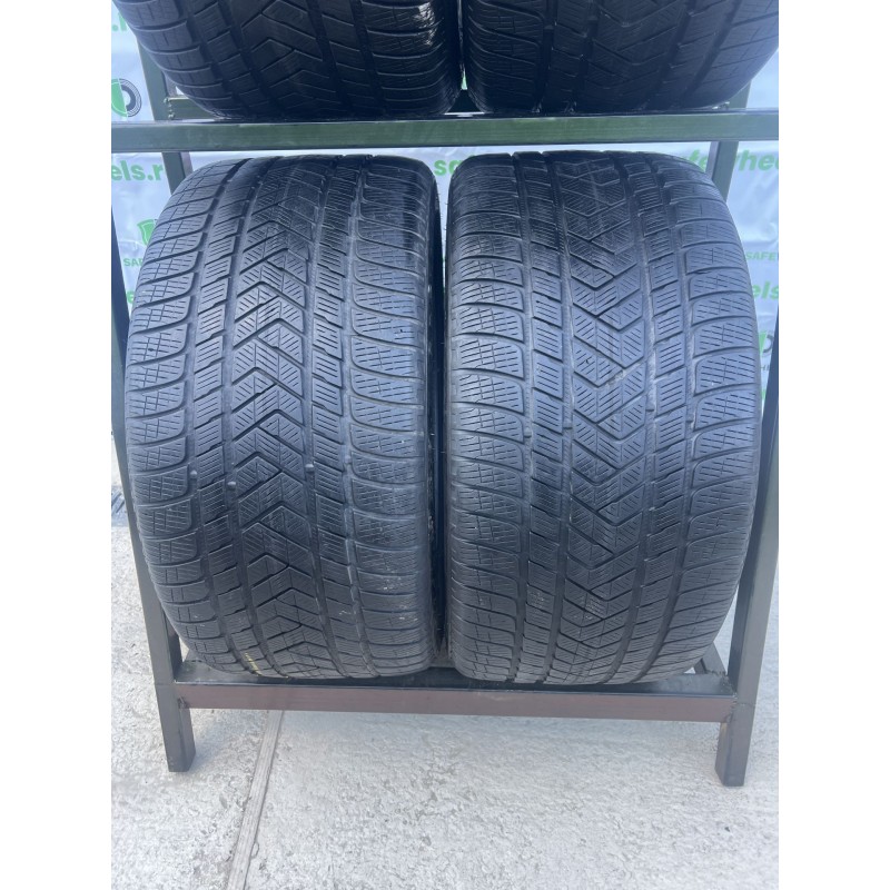PIRELLI SCORPION WINTER N0 305/35 R21