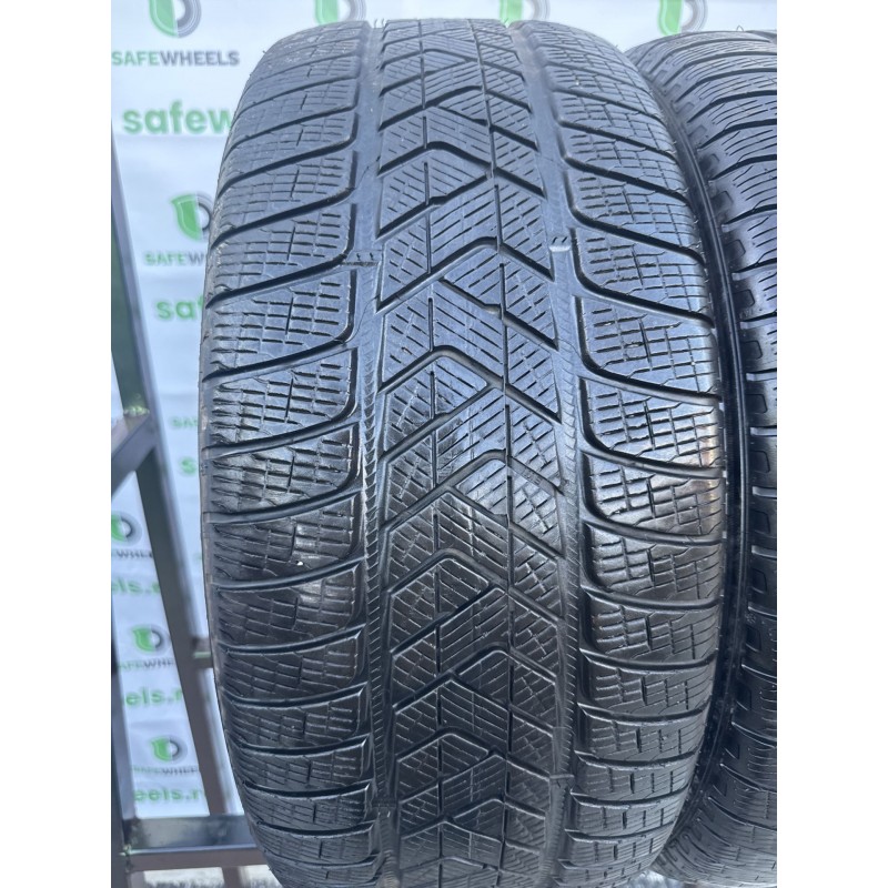 PIRELLI SCORPION WINTER 255/45 R20 PIRELLI SCORPION WINTER 255/45 R20
