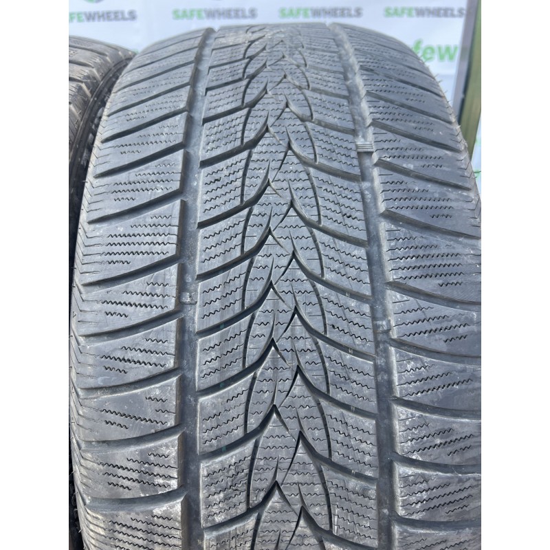 TRISTAR Snowpower uhp 255/40 R20