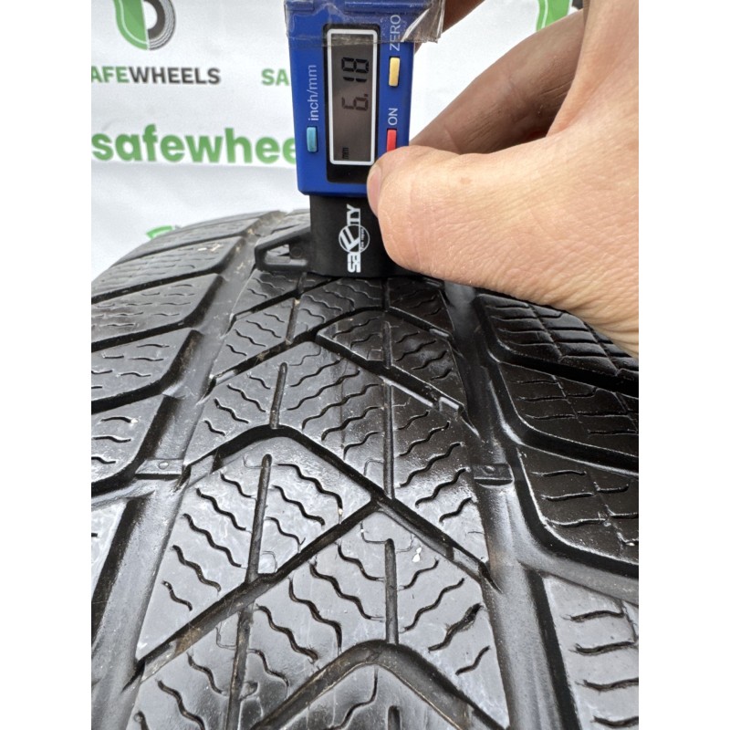 PIRELLI Sottozero 3 215/50 R18