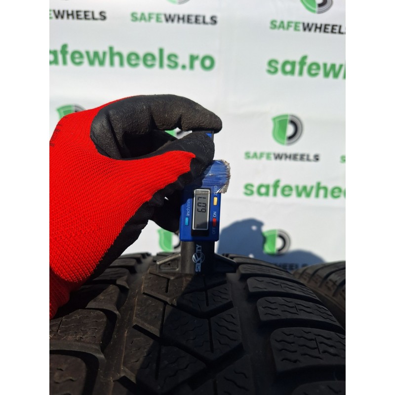 PIRELLI Sottozero 3 225/50 R18 PIRELLI Sottozero 3 225/50 R18