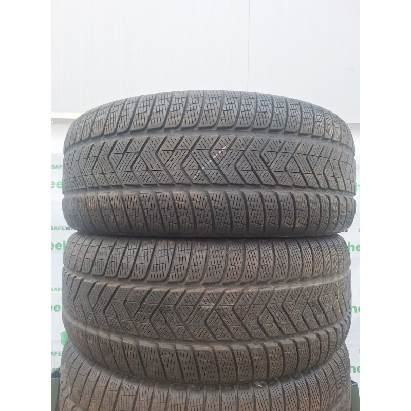 PIRELLI SCORPION WINTER 265/65 R17 PIRELLI SCORPION WINTER 265/65 R17