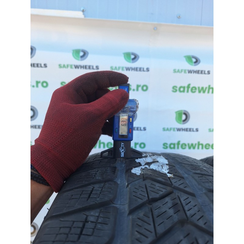 PIRELLI SCORPION WINTER 235/65 R19