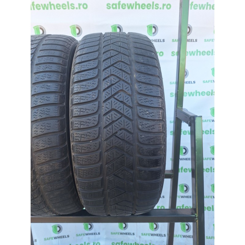PIRELLI Sottozero 3 225/45 R18