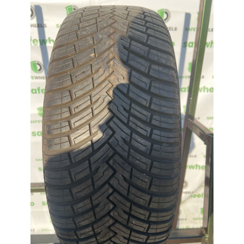 PIRELLI SCORPION ALL SEASON SF2 235/55 R19 PIRELLI SCORPION ALL SEASON SF2 235/55 R19