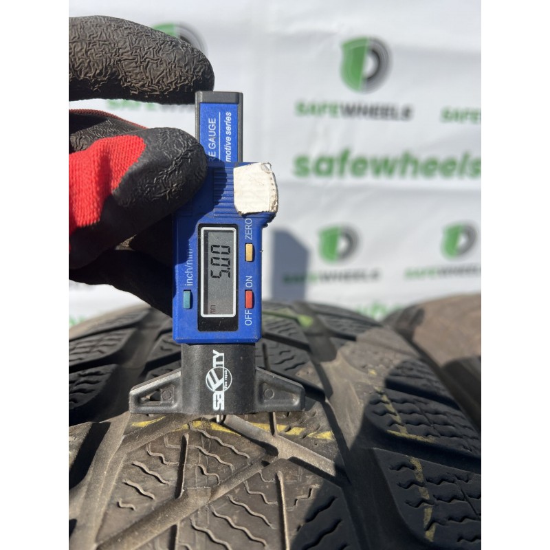 PIRELLI Sottozero 3 215/65 R16