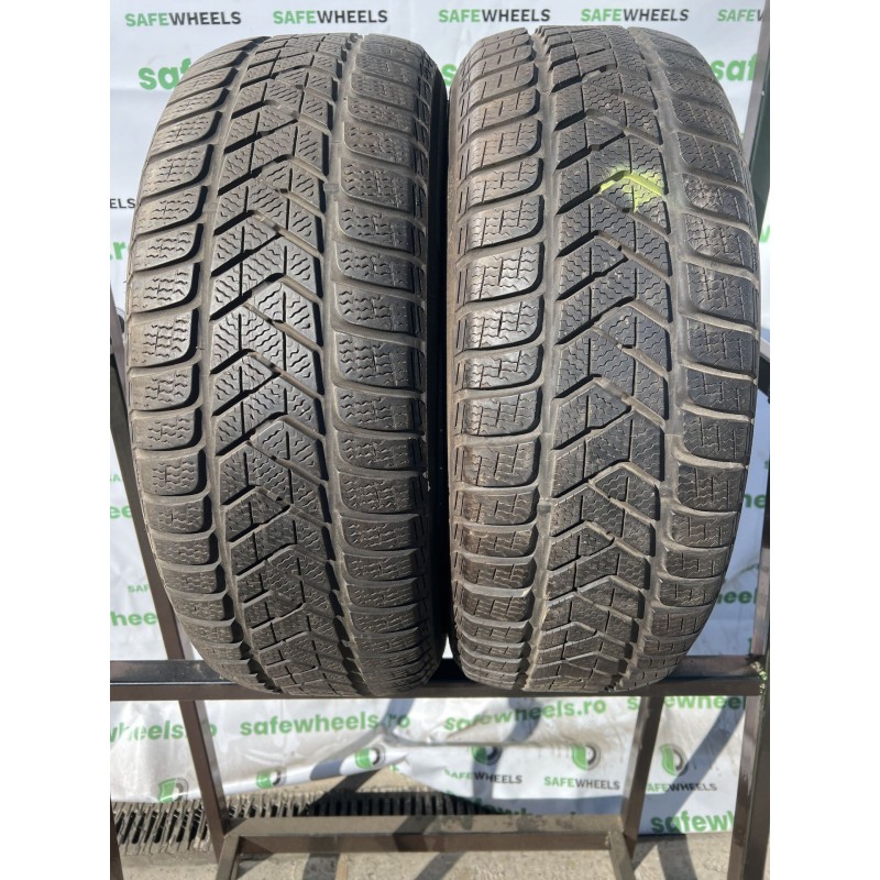 PIRELLI Sottozero 3 215/65 R16